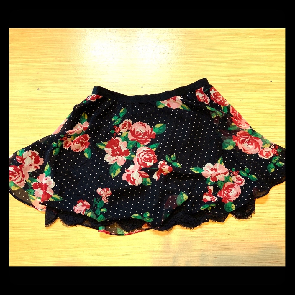 Forever 21 floral mini skirt